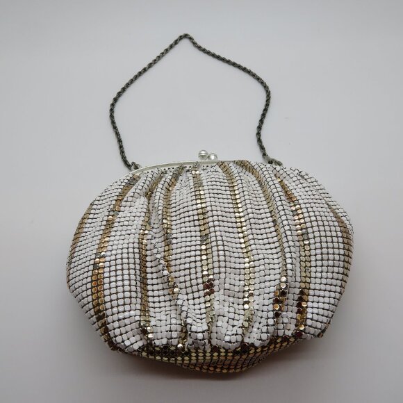Women Handheld Chain Strap KissLock Purse White Gold Metal Mesh Mini Evening Bag - Picture 1 of 14